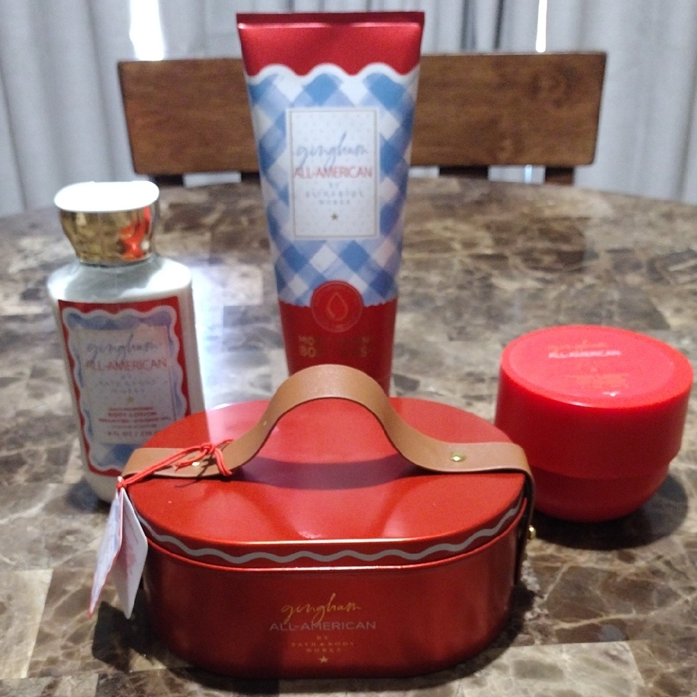 Bath & Body Works Gingham All-american Set